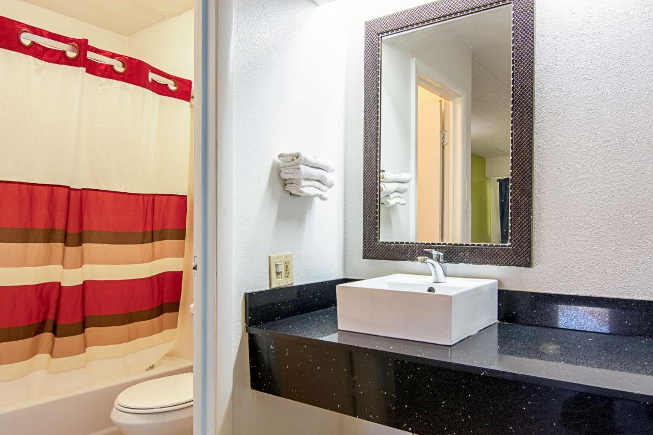 Motel 6-Charlotte, Nc - Airport Luaran gambar